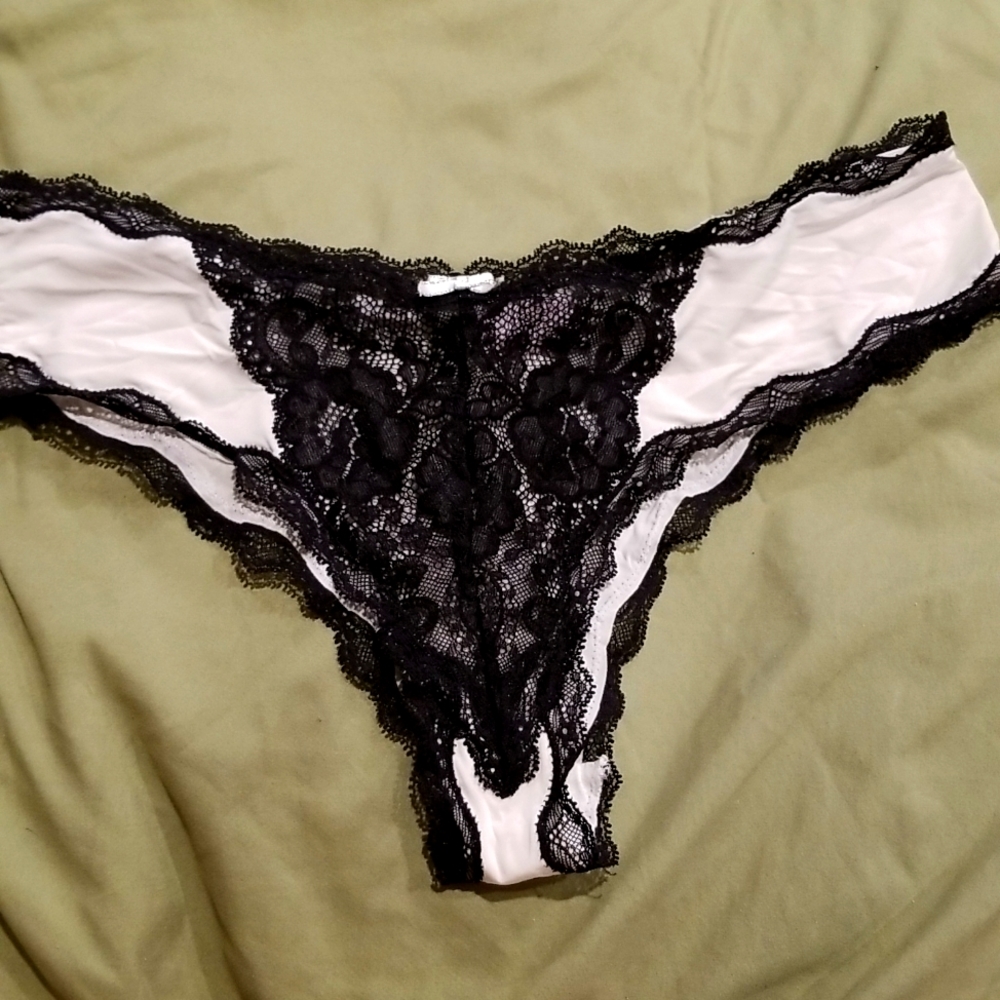 VS Cheeky Panties